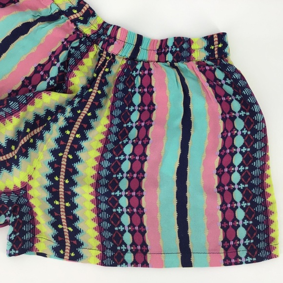 2/$25 Jessica Simpson Girls Striped Shorts, Med. (10/12) - Picture 12 of 15